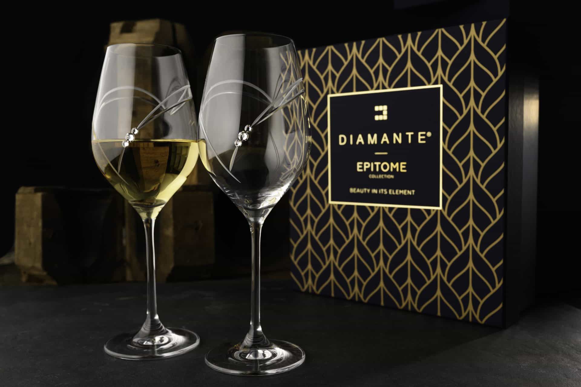 https://www.diamantehome.co.uk/wp-content/uploads/2021/06/5057.352-Heart-in-Heart-White-Wine-Pair-Lifestyle-Epitome-22.12.2020-MS.jpg